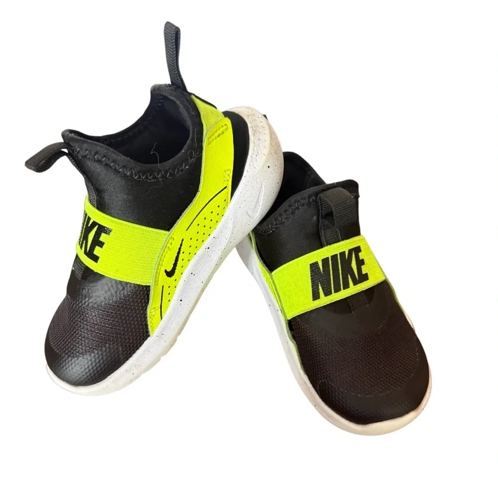 Nike Flex Runner 4 Kids Black and Bright Yellow Sneakers-Size 7